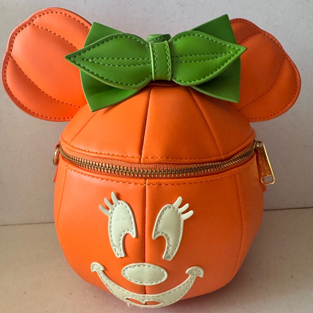 Pumpkin Minnie Loungefly